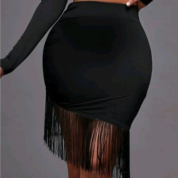 Black Asymmetrical Zip Super Stretchy Fringe Skirt Size XS(2) - Picture 1 of 8